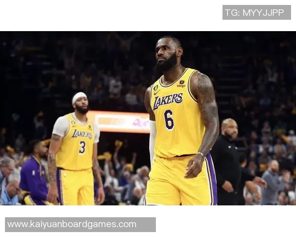 浓眉称赞球队阵容深度九到十名球员具备轮换实力